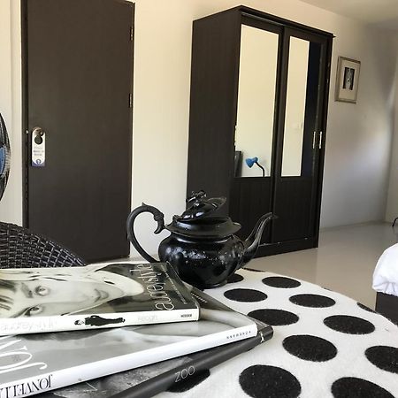 But Different Phuket Boutique Hotel Nai Harn 외부 사진
