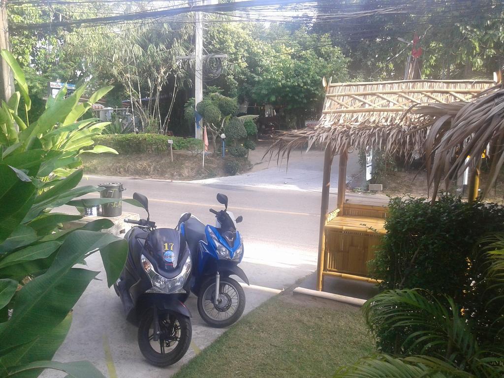 But Different Phuket Boutique Hotel Nai Harn 외부 사진