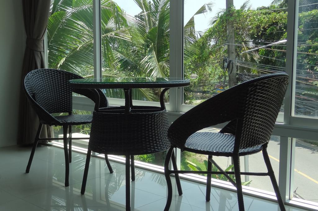 But Different Phuket Boutique Hotel Nai Harn 외부 사진