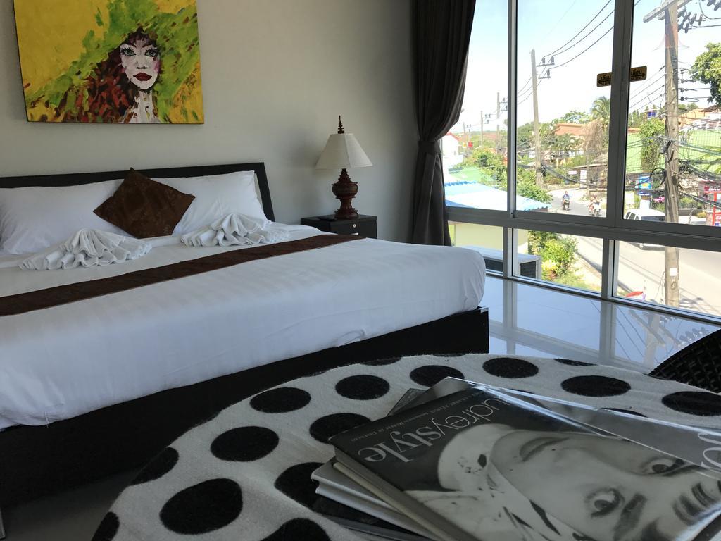 But Different Phuket Boutique Hotel Nai Harn 외부 사진