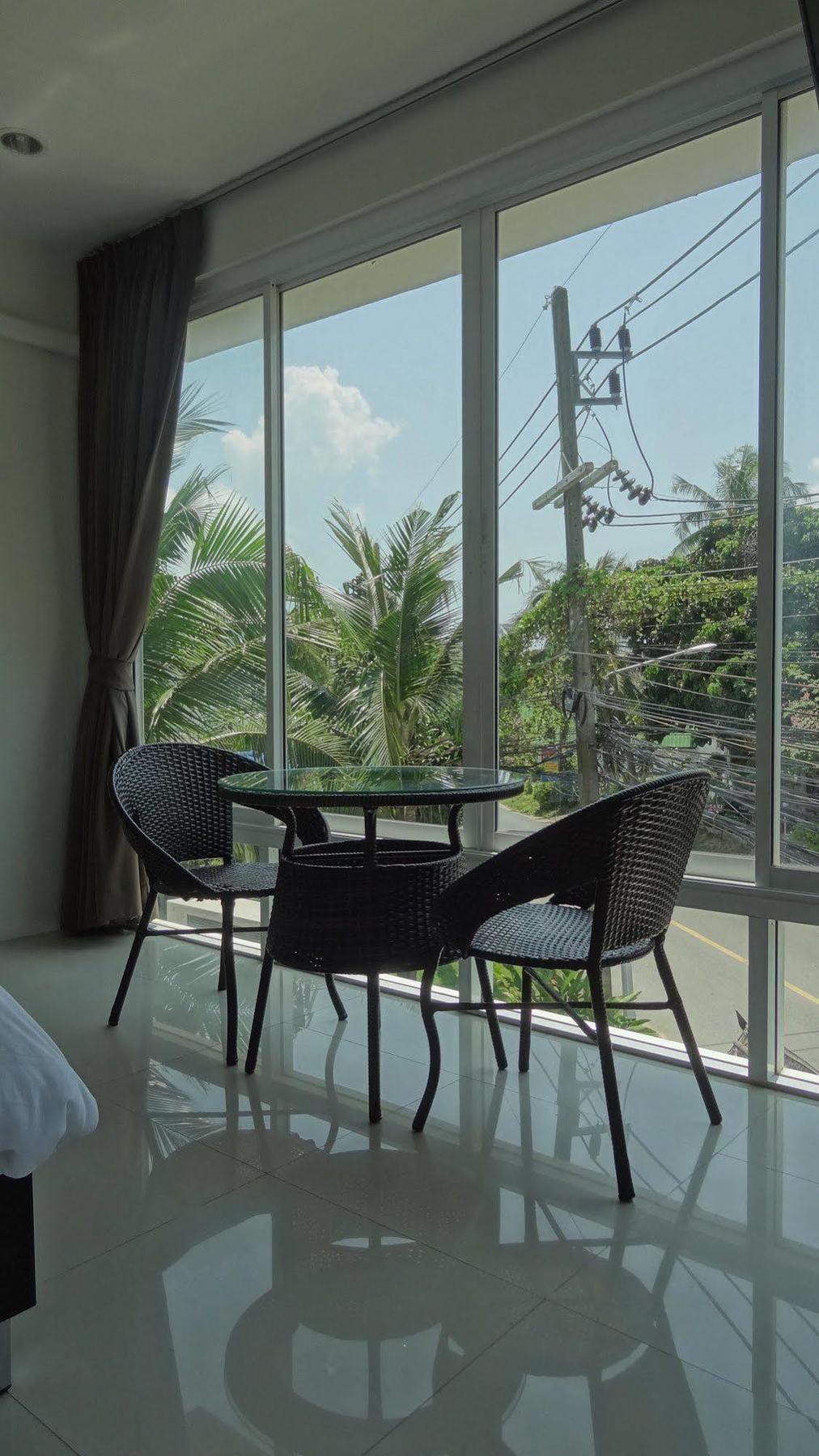 But Different Phuket Boutique Hotel Nai Harn 외부 사진