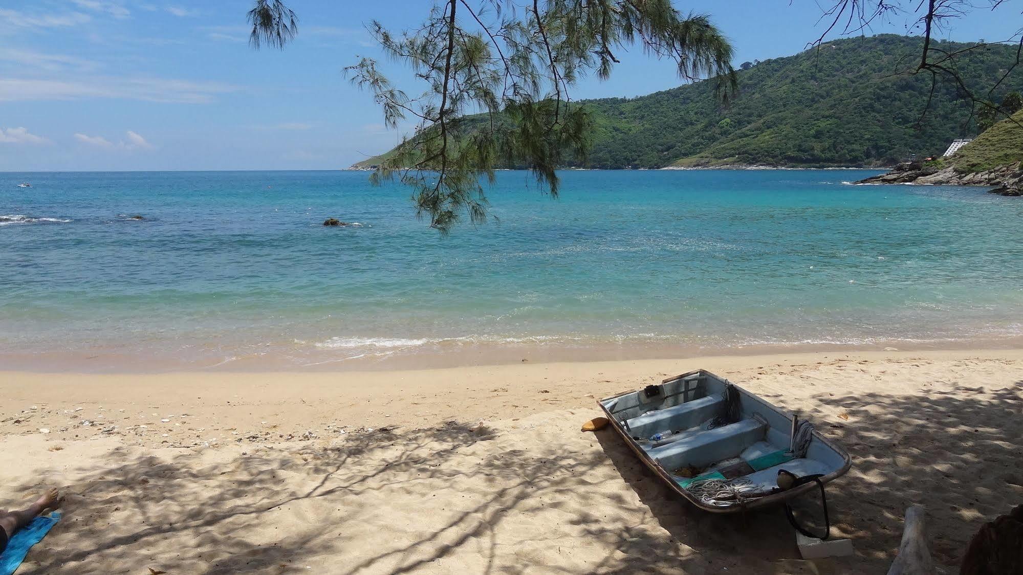 But Different Phuket Boutique Hotel Nai Harn 외부 사진