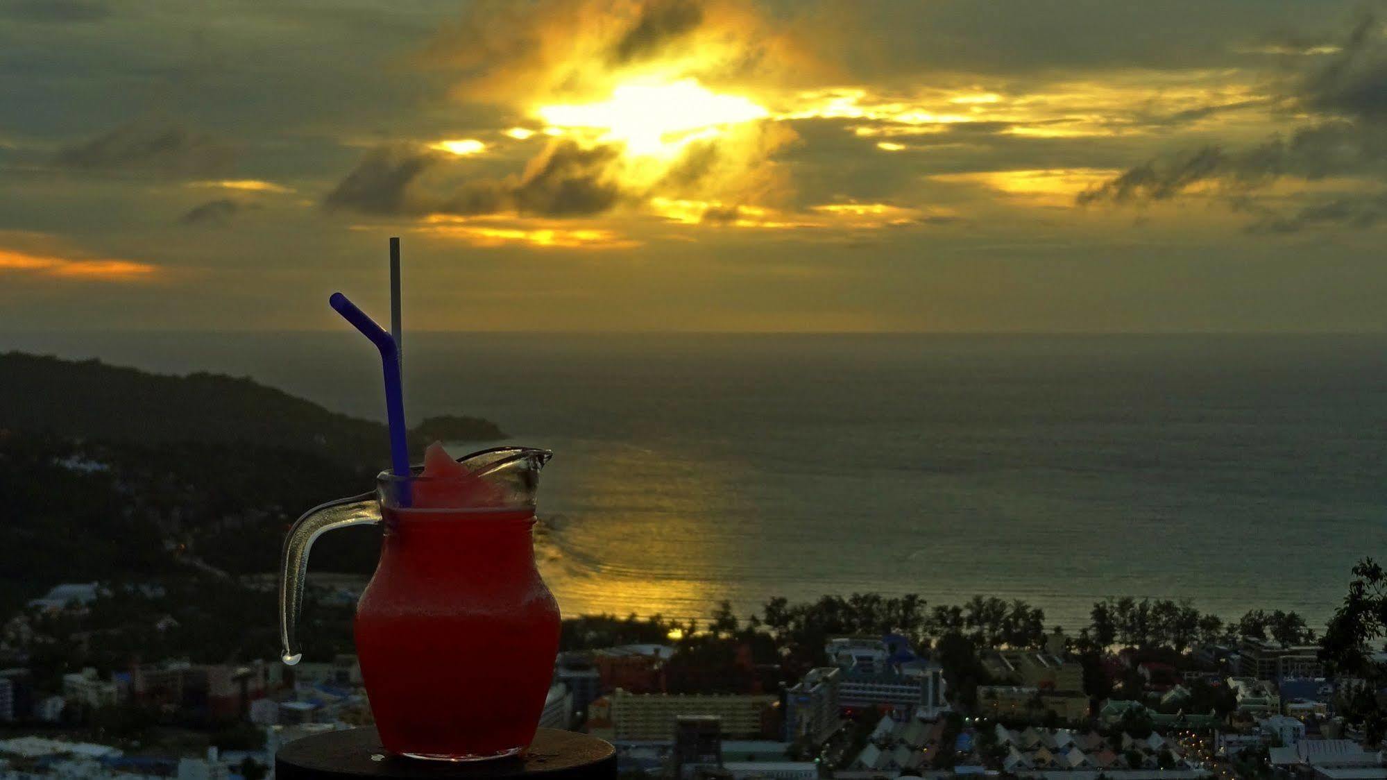 But Different Phuket Boutique Hotel Nai Harn 외부 사진