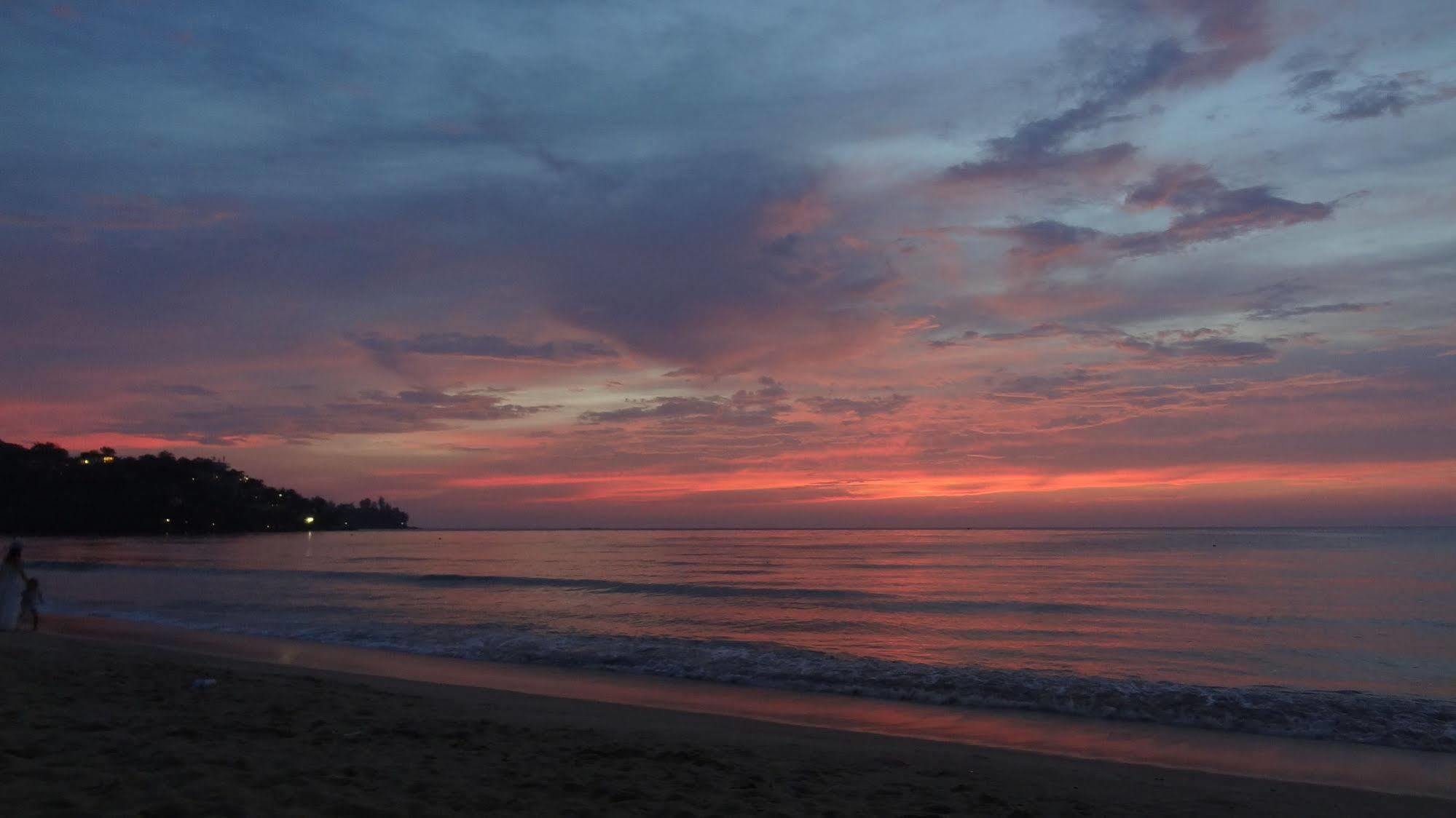 But Different Phuket Boutique Hotel Nai Harn 외부 사진