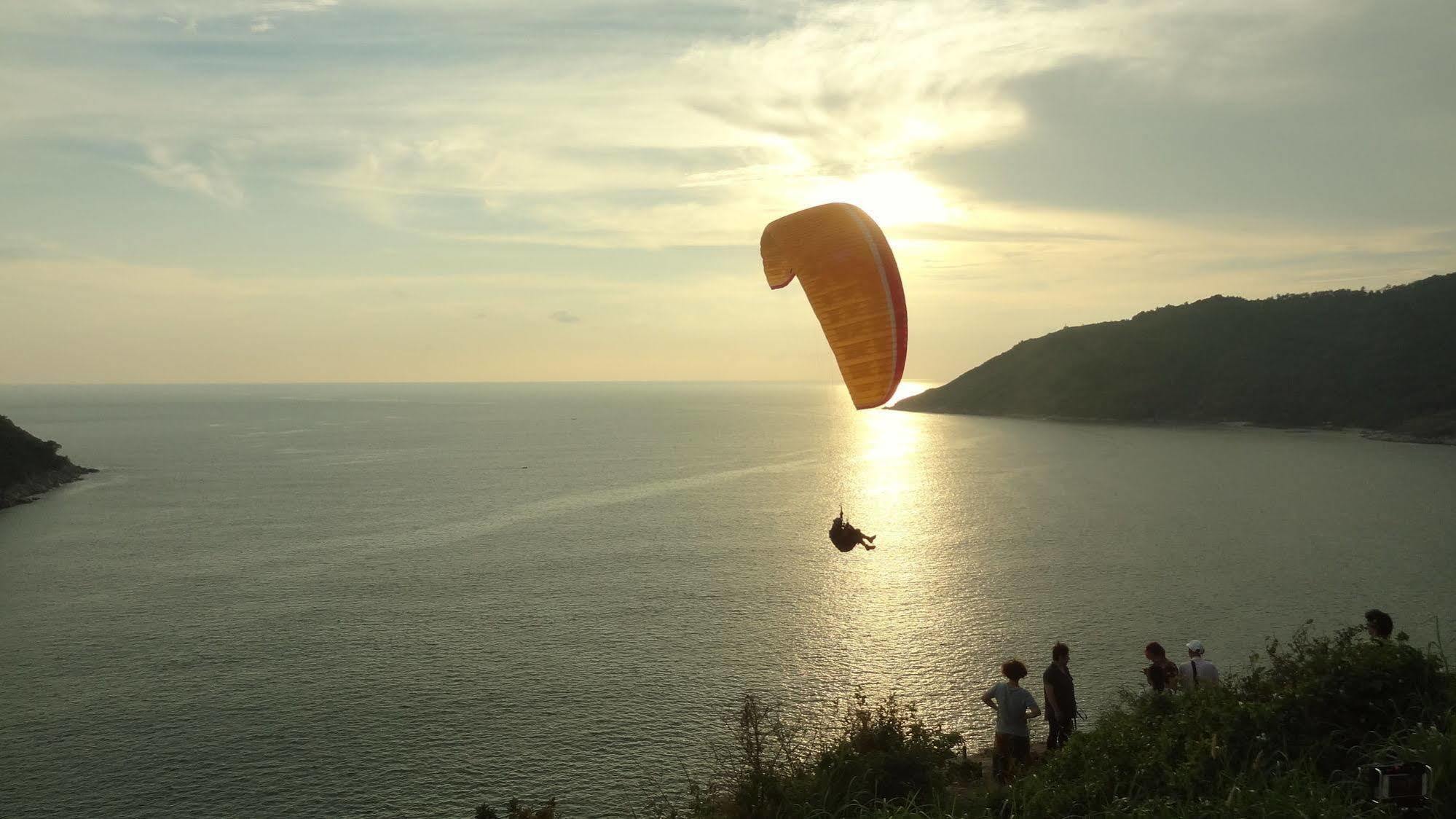 But Different Phuket Boutique Hotel Nai Harn 외부 사진